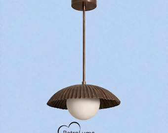 手作りの真鍮製ペンダントライト｜ミッドセンチュリーモダンの溝付きドーム型シーリングライト｜ヴィンテージ風吊り下げランプ