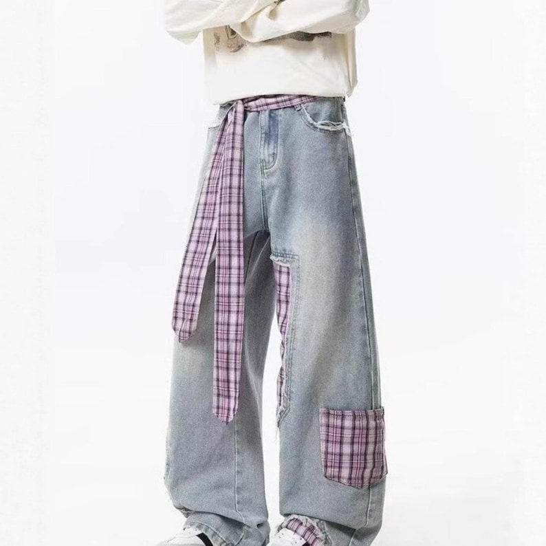 Plaid Patch Jeans | Wide Leg Denim Ribbon Detail | Daily Wear | Y2K Street Style

Wide leg denim jeans with plaid patch design and ribbon detail, perfect for casual outfits and Y2K street style fashion.