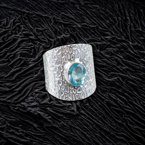 Handmade Sky Blue Topaz Ring: 925 Sterling Silver Blue Gemstone Jewelry