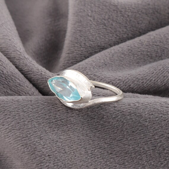 Handmade Sky Blue Topaz Ring: 925 Sterling Silver Blue Gemstone Jewelry
