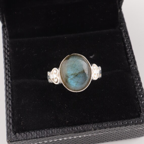 Handmade Labradorite Ring: 925 Sterling Silver Fire Gemstone Jewelry