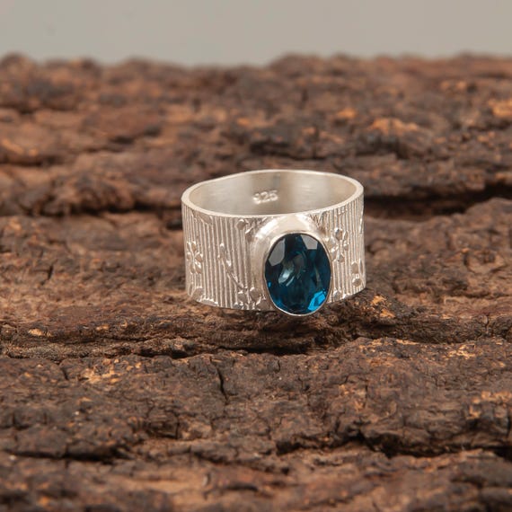 Handmade London Blue Topaz Ring: 925 Sterling Silver Blue Gemstone Jewelry