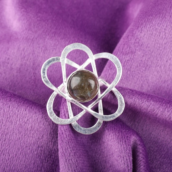 Handmade Labradorite Ring: 925 Sterling Silver Fire Gemstone Jewelry