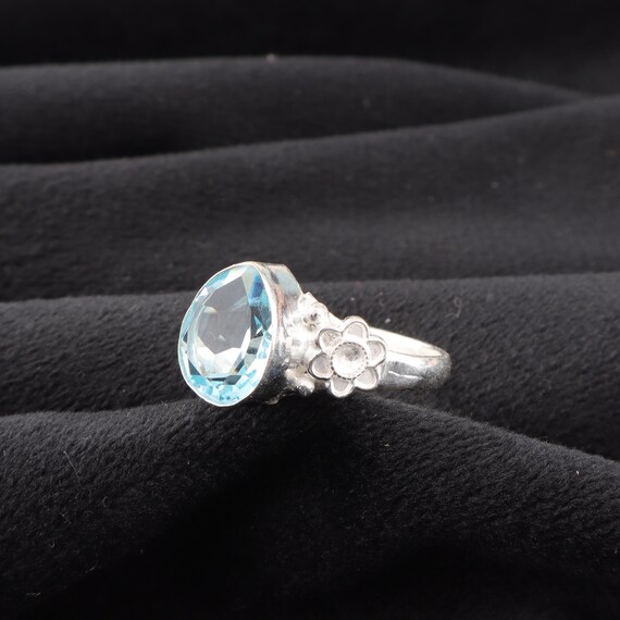 Handmade Sky Blue Topaz Ring: 925 Sterling Silver Blue Gemstone Jewelry