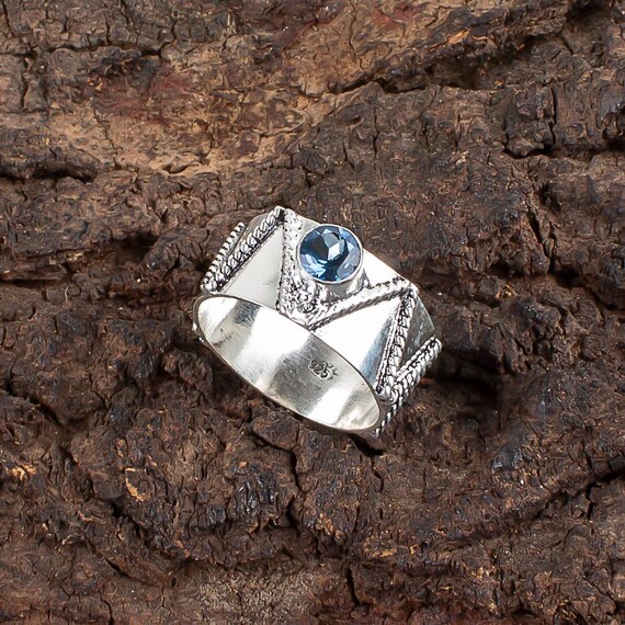 Handmade London Blue Topaz Ring: 925 Sterling Silver Blue Gemstone Jewelry