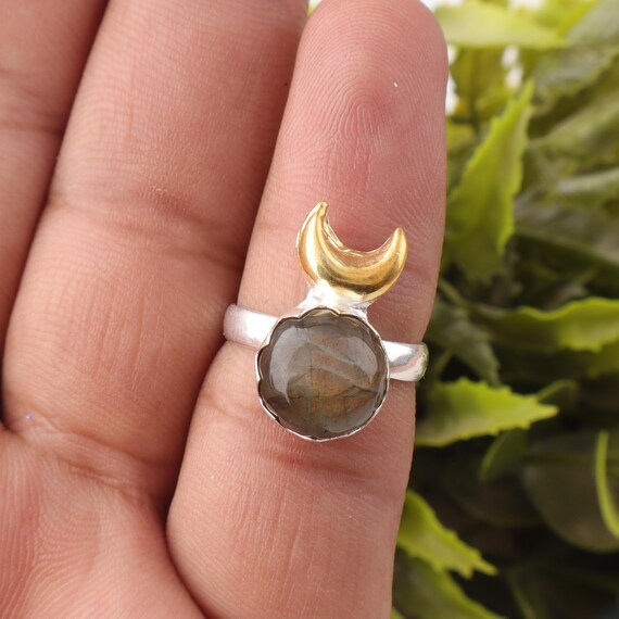Handmade Labradorite Ring: 925 Sterling Silver Fire Gemstone Jewelry