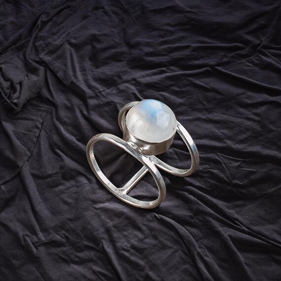 Handmade Rainbow Moonstone Ring: 925 Sterling Silver White Gemstone Jewelry