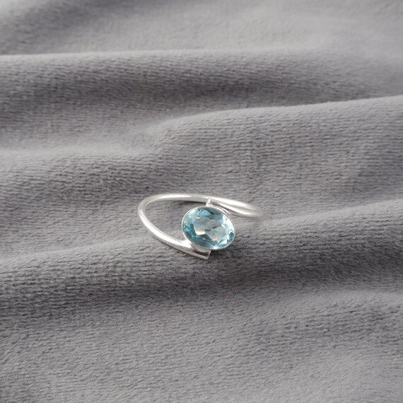 Handmade Sky Blue Topaz Ring: 925 Sterling Silver Blue Gemstone Jewelry