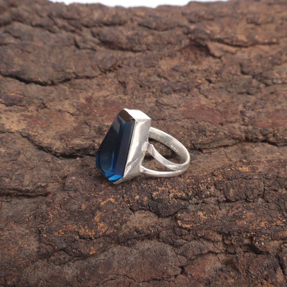 Handmade London Blue Topaz Ring: 925 Sterling Silver Blue Gemstone Jewelry