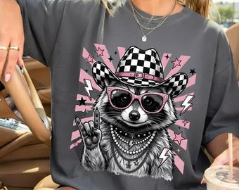 Wilde wasbeer, png, Moederdag, png, retro cowgirl geruite mama wasbeer sublimatie, Rockstar Trash Panda, wasbeer boujee Western Gothic DTF