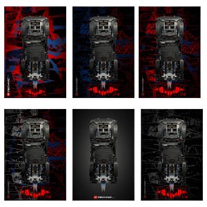 Puede incluir: Una vista desde arriba de un modelo de vehículo LEGO Technic Batman negro con detalles mecánicos intrincados, componentes de motor expuestos y un elemento de llama de escape trasero. La palabra BATMAN está impresa en rojo en la parte inferior.