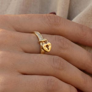Herz Locken Charm Ring, Liebe Locke Ring, Muttertagsgeschenk, Herz baumeln, Weihnachtsring, Diamant Herz Ring, Geschenk für Mutter