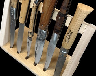 Vertikaler 6-Messer-Präsentationsständer aus Tanne