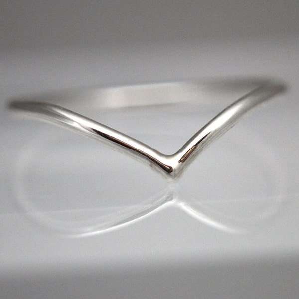 Popular Chevron ring,  sterling silver handmade ring that can be used as stacking ring. Trendy gift for her, great Valentines gift