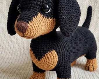 Modèle au crochet chien noir et feu Teckel, modèle Amigurumi, peluche des Fêtes à faire soi-même, PDF au crochet pour l'hiver, décoration d'intérieur au crochet, modèle PDF