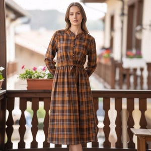 fitted lace wedding dress Slit Plaid Tie Neck Long Sleeve Maxi Dress Camel / L