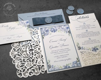 Muestra de invitación de boda de acuarela floral azul polvoriento/invitación plegable de bolsillo acrílico cortada con láser