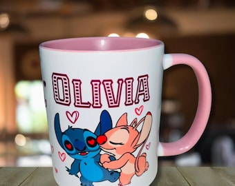 Tazza personalizzata con design a tema Stitch & Angel, tazza personalizzata, tazza da caffè personalizzata, regalo per amica, regalo per damigella d'onore, regalo per gli amanti del tè