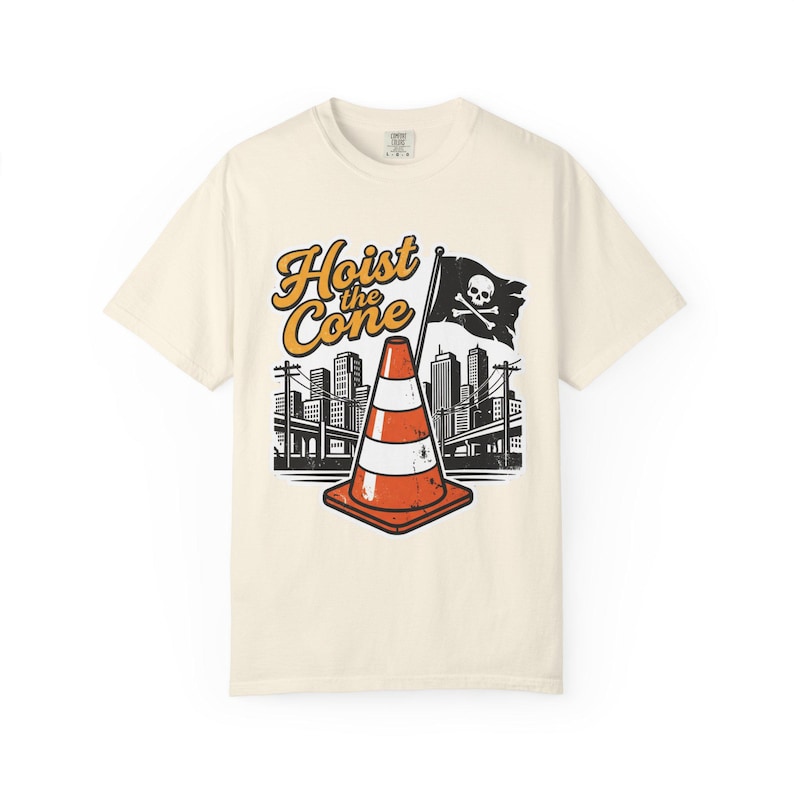 Maglietta grafica Hoist The Cone: maglietta streetwear vintage dai colori confortevoli e lavabili Ivory