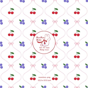 Könnte beinhalten: Nahtloses Muster mit roten Kirschen und lila Blaubeeren auf weißem Hintergrund. Das Design umfasst rosa Schleifen und gepunktete Linien. Ein rundes Logo zeigt "Pom Pom Dots" und "Not AI made Bunny made".