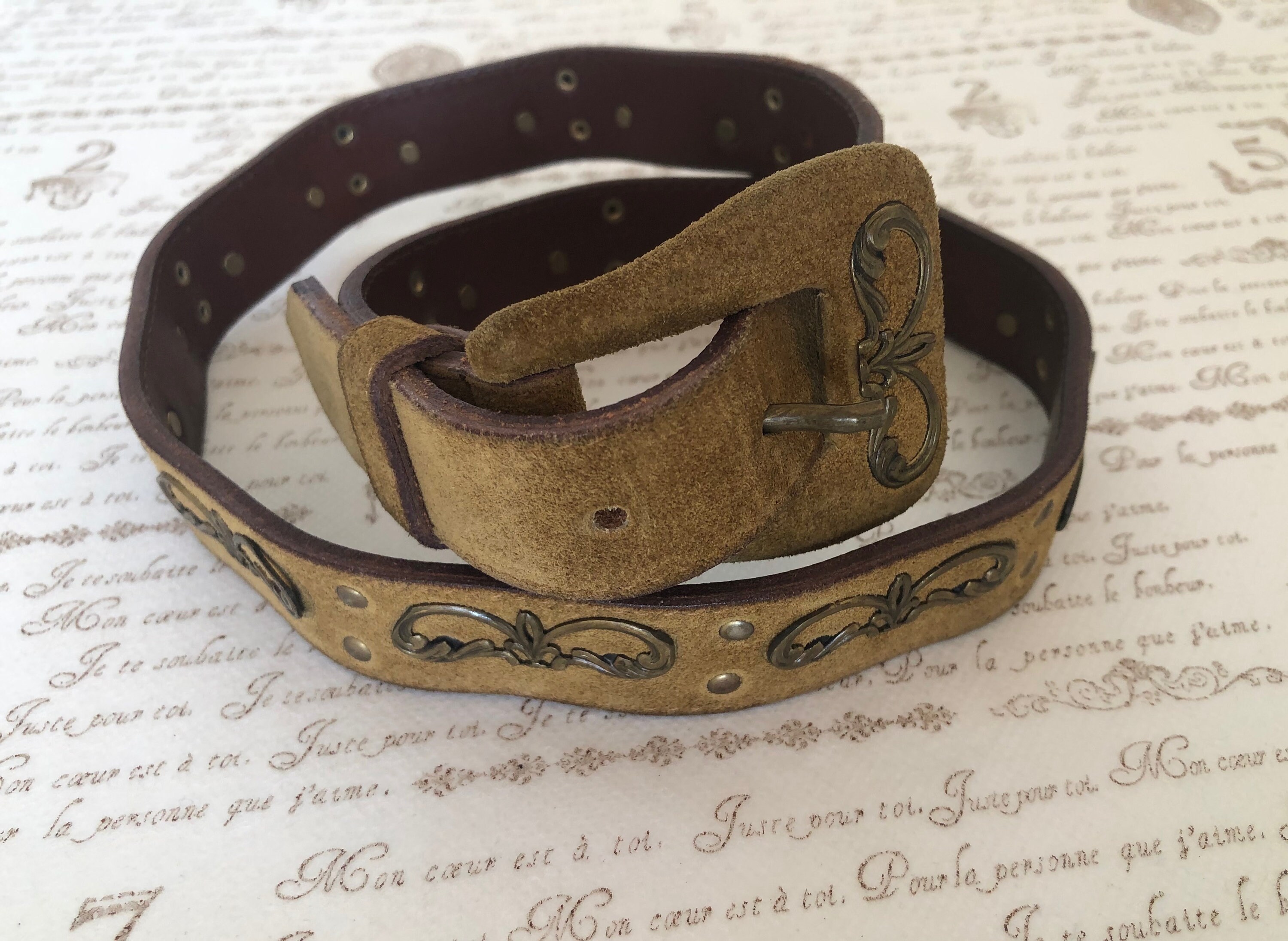 Linea Pelle by Nina K Italian Vintage 1980s Suede Belt With  display picture 3