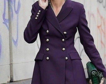 パープルのダブルブレストスーツ：女性用オフィスジャケットとズボン