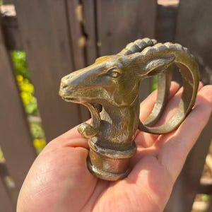 Mango de bastón de latón chino con forma de antílope tallado, pomo de repuesto para bastón artesanal.