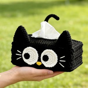 Funda para caja de pañuelos con forma de gato negro y queso, tejida a mano: un práctico regalo para el hogar, fácil de tejer.