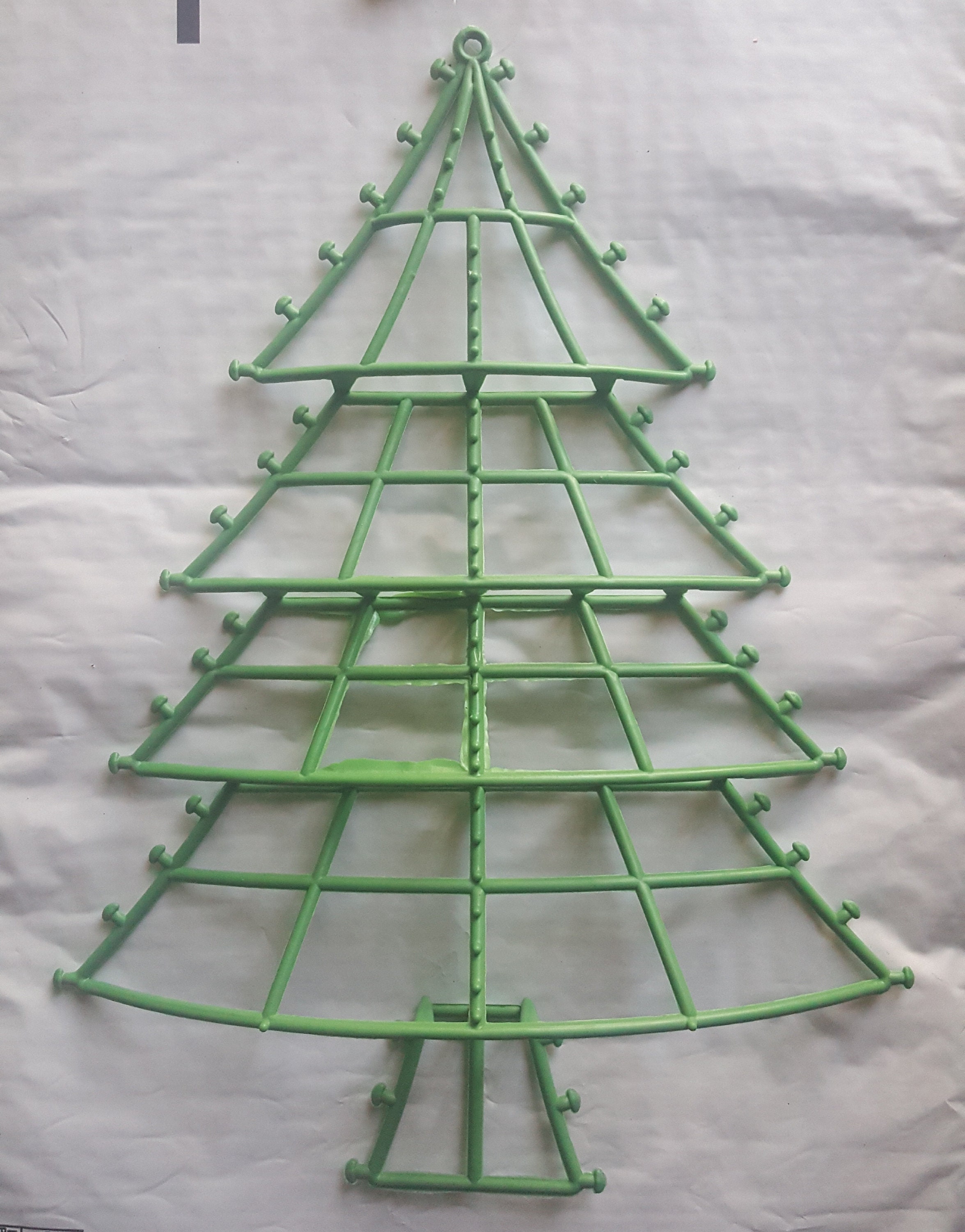 Wire christmas tree frame discount