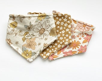 baby bandana bibs / girl bandana bibs/ baby bibs/ bandana bibs/ infinity bibs/ drooler bibs / guguberry