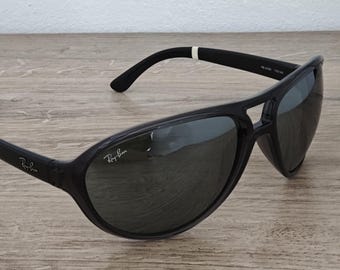Gafas de sol Ray-Ban RB 4090 Aviator fabricadas en Italia - NOS - Modelo descatalogado