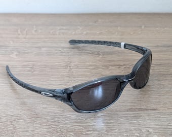 Vintage Sunglasses Oakley Square Wire 2.0 Made in the USA 2000s