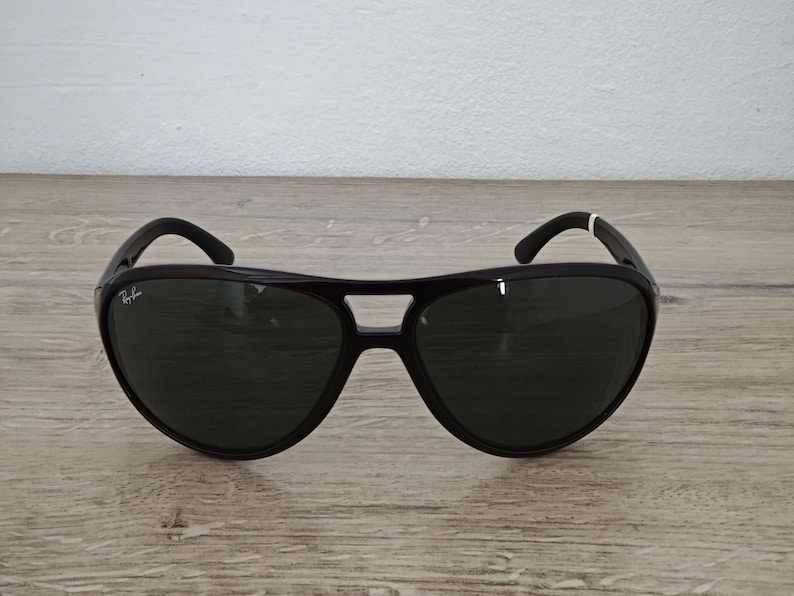 Ray-Ban RB 4090 Aviator Solglasögon Tillverkade i Italien - NOS - Utgången modell bild 4