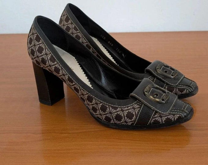 Authentic Emporio Armani Pumps / Heels Made in Italy - Women's size EU 40