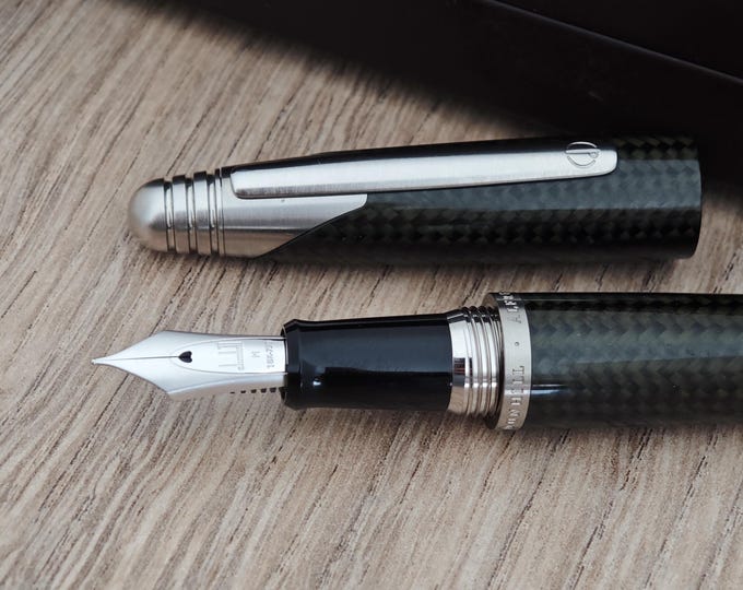 Alfred Dunhill AD 2000 Oversized Carbon Fibre Fountain Pen - NOS - RARE