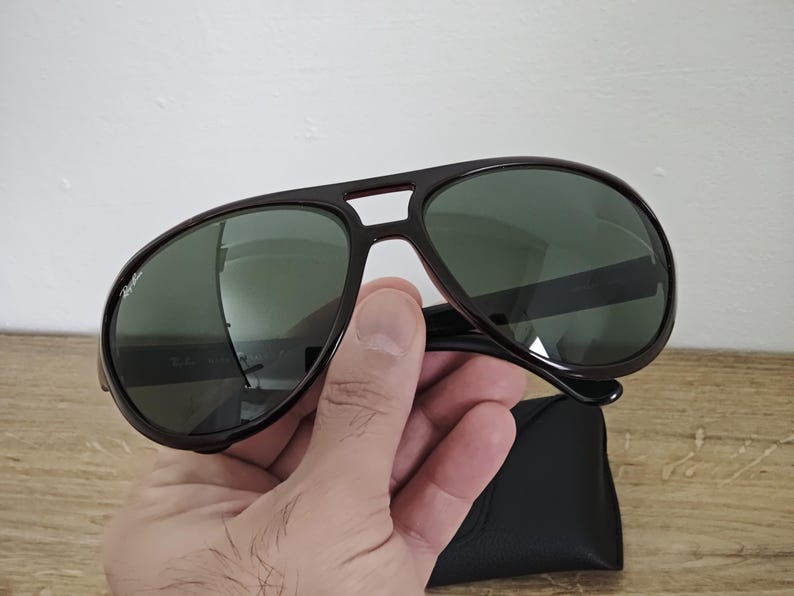 Ray-Ban RB 4090 Aviator Solglasögon Tillverkade i Italien - NOS - Utgången modell bild 7