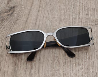 Yves Saint Laurent 6063 Vintage Sunglasses Made in Italy - c. 1990s