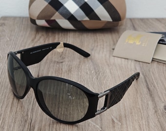 BURBERRY B 4038 Women's Black Oversized Sunglasses Made in Italy - NOS - Y2K