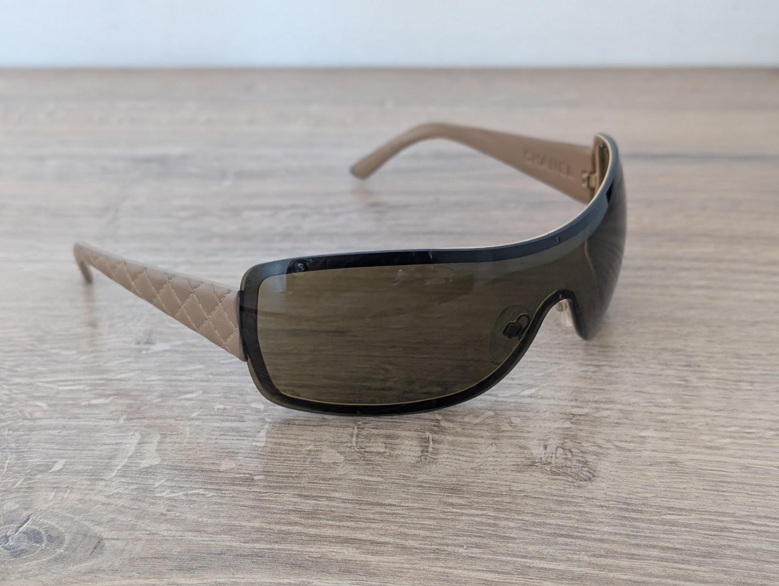 Chanel quilted sunglasses - Etsy 日本