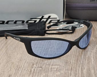 Arnette Swinger 250-0138 Matte Black x Blue Sunglasses - Italy c. 2000s (Y2K) - NOS