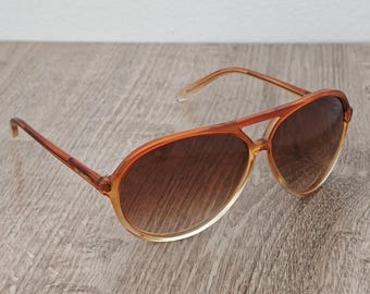 Linda Farrow Gallery x Matthew Williamson Sunglasses - Gradient Handmade Acetate Aviator