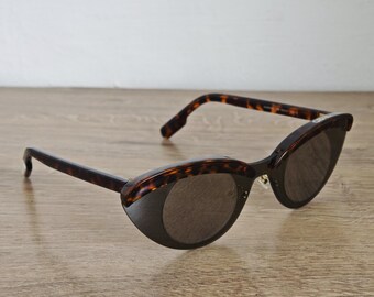KENZO Women's Cat Eye Sunglasses KZ40035U Tortoise Shell Frame