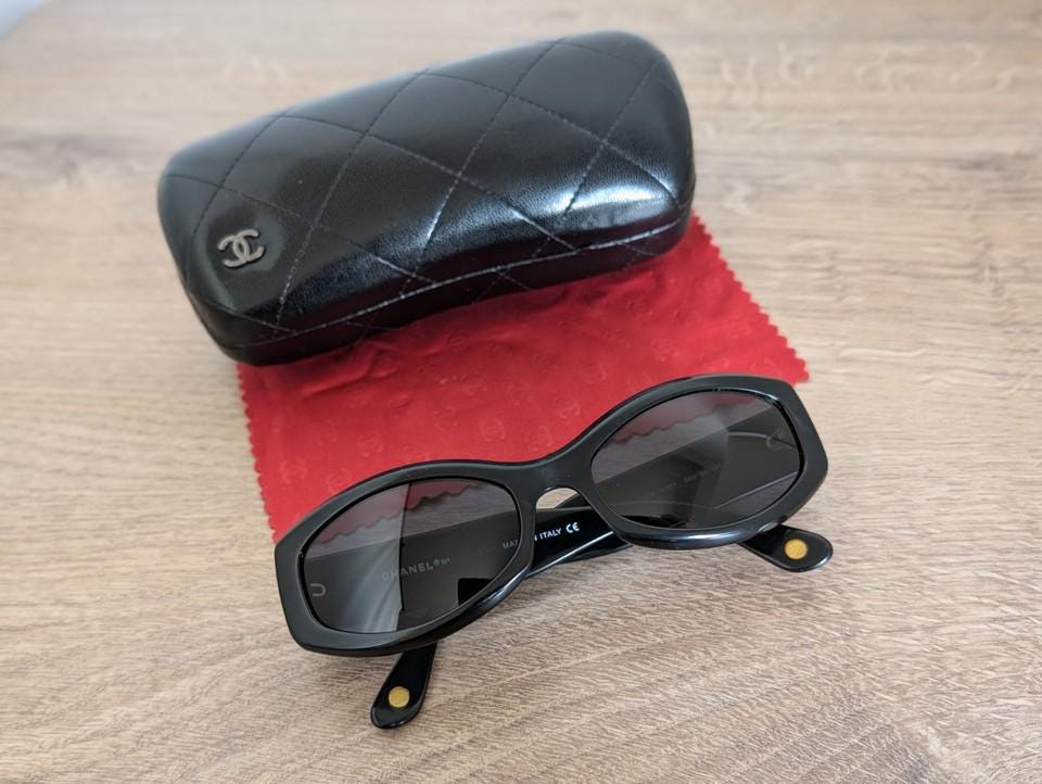 Vintage Authentic Chanel 5029 Coco Mark  Sunglasses Vtg Chanel 5029 Sunglasses FRAMES 600 Red Quilted 56[]18-135  main image 4