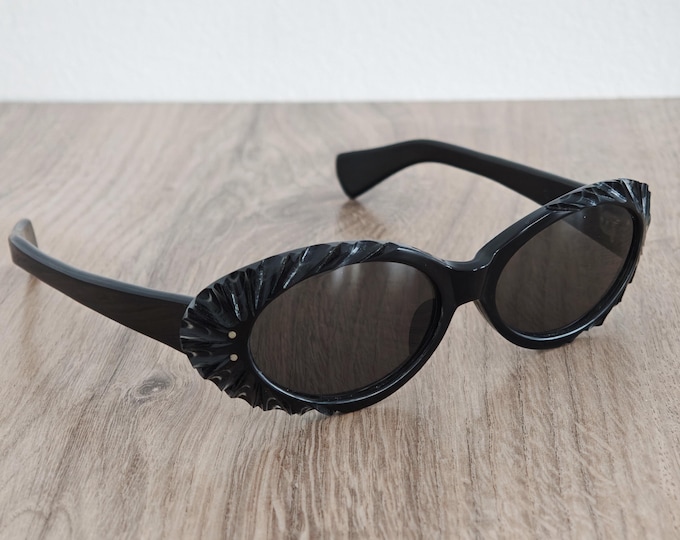 Vintage MAP FRANCE Women's Black Acetate Sunglasses c. 1960s