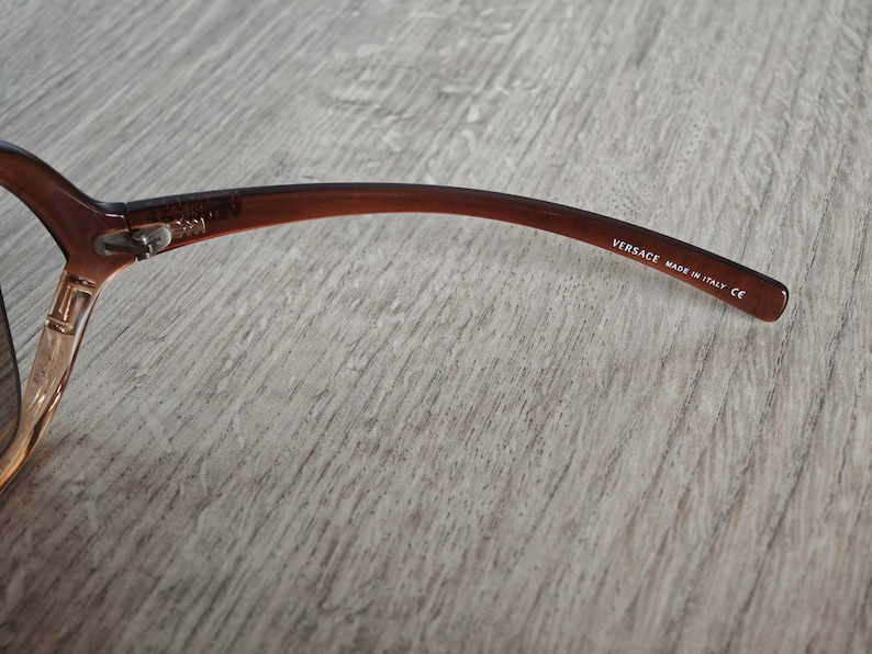 Gafas de sol VERSACE 4114 de gran tamaño con diseño de llave griega para mujer, fabricadas en Italia - NOS - c. 2000 imagen 9