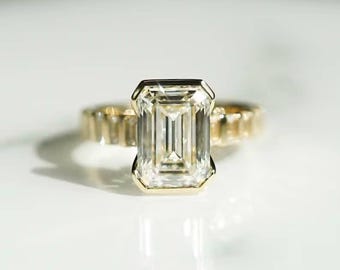 3 kt smaragd geslepen moissanietring, diamanten band, handgemaakt solitaire