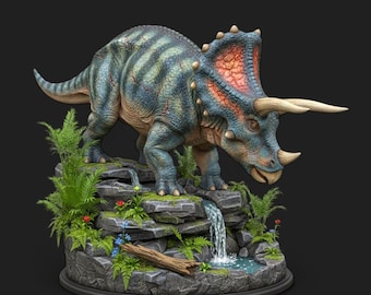 Op de afbeelding: Gedetailleerd Triceratops dinosaurusbeeld in tinten blauw, groen en oranje, staand op een rotsachtige basis met een waterval en groen. De sculptuur heeft realistische texturen en hoorndetails.