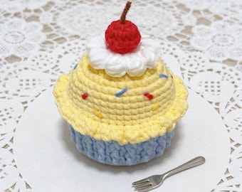Gehaakt cupcake-amigurumipatroon met kersentoplaag | Beginnersvriendelijke pdf-zelfstudie direct downloaden