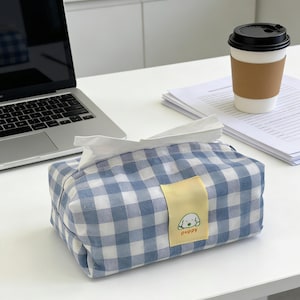 Sömnadsguide för valpapplikation till näsduksask, blå gingham (PDF-mönster)