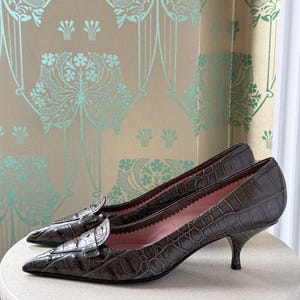 Vintage Miu Miu Croc Embossed Leather Pointed Toe Heels Pumps Grey Size 39.5 image 3
